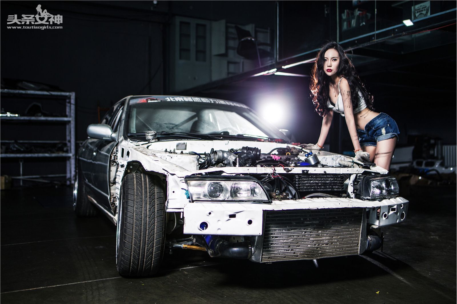 [Toutiaogirls]头条女神 2016.05.06 妖冶美艳OL 米娅